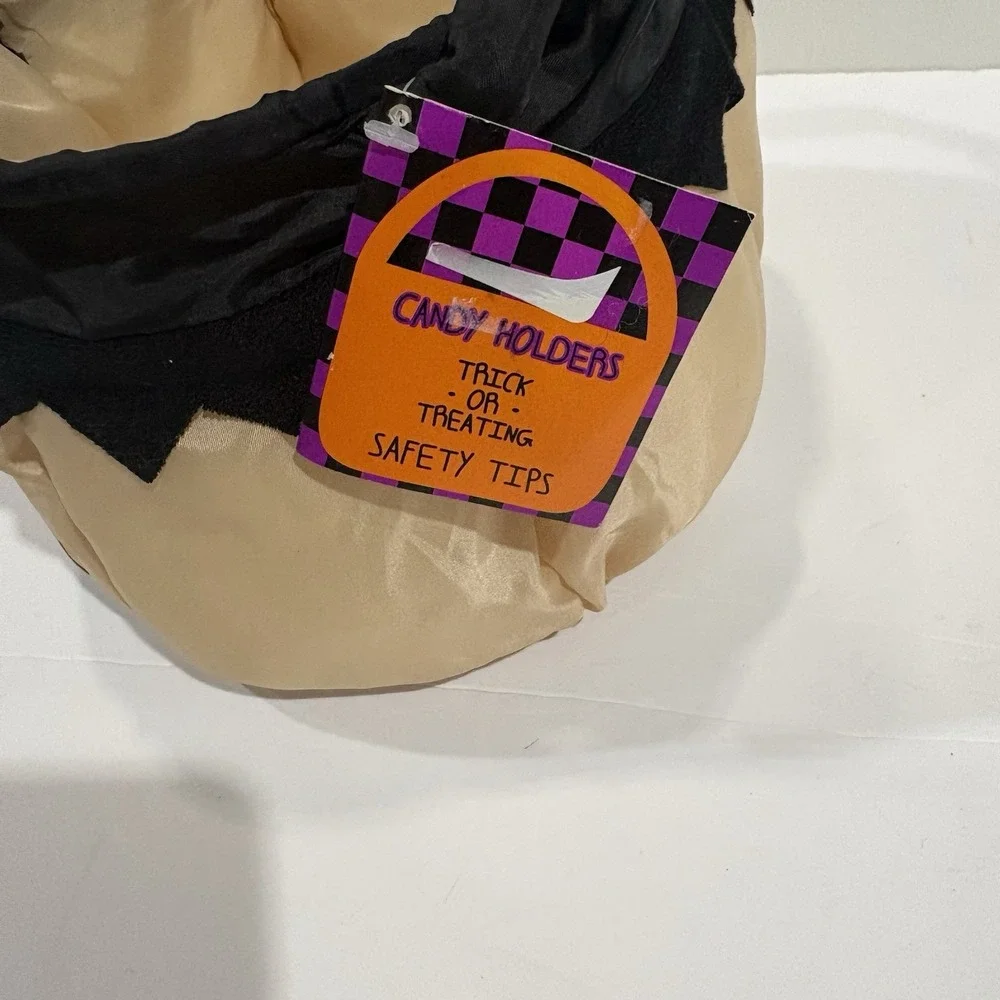 Vintage Goffa Plush Stuffed Nylon Halloween Trick Or Treat Bag Basket Witch Hag
